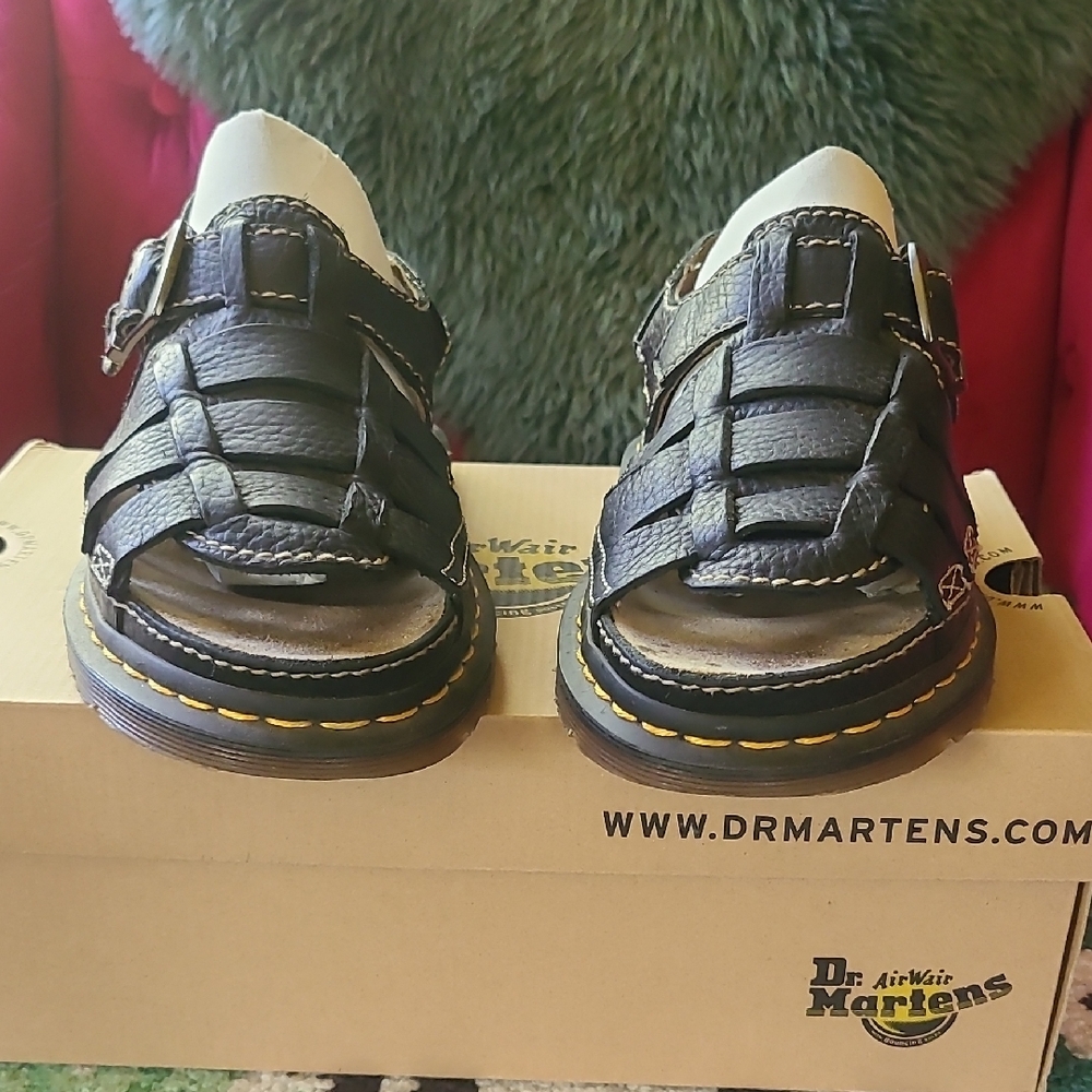 Dr. Martin Grizzly Fishman Sandal Black M8 W9